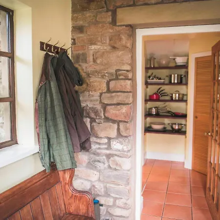 Pinfold Cottage, Casa de Férias *